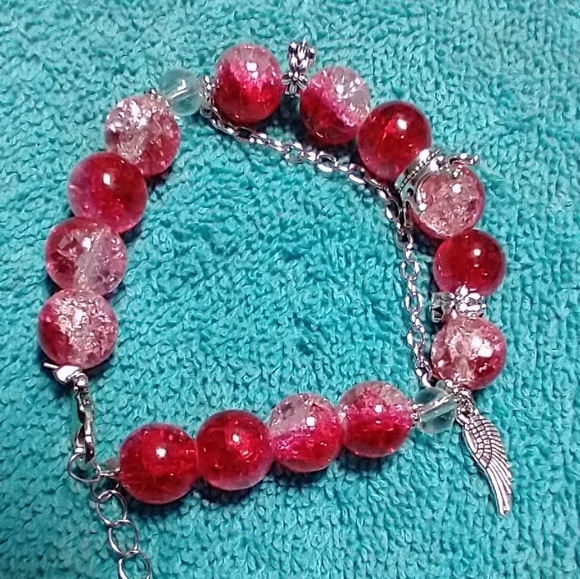 Silvertone red and clear feather crown flower  stretch cracked glass bracelet - Picture 1 of 3